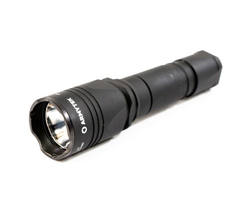 Фонарь с комплектом Armytek Dobermann Hunting Kit XP-L HI 1050 lm Фонарь с комплектом Armytek Dobermann Hunting Kit XP-L HI 1050 lm